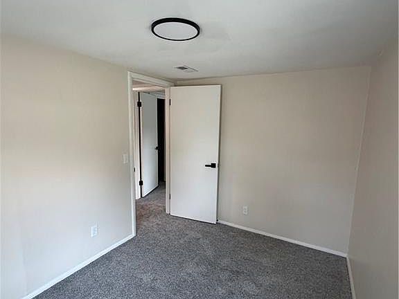 3rd image of 26274 Waterview Dr