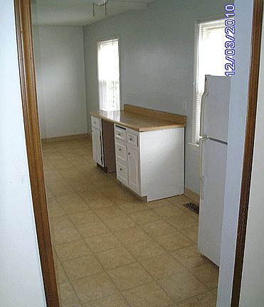 5th image of 5180 W 139th St