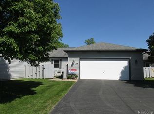 7536 Radcliffe, Brighton, MI 48114