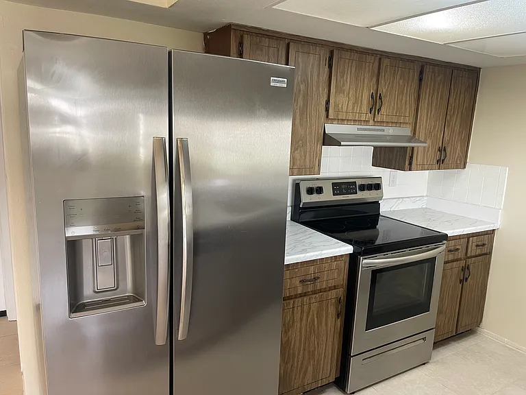 5701 Moog Rd — Photo 8