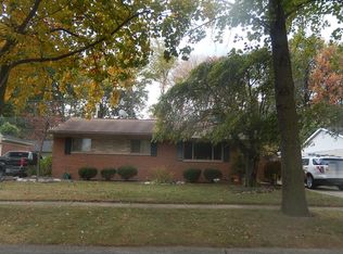 36129 Canyon Dr, Westland, MI 48186