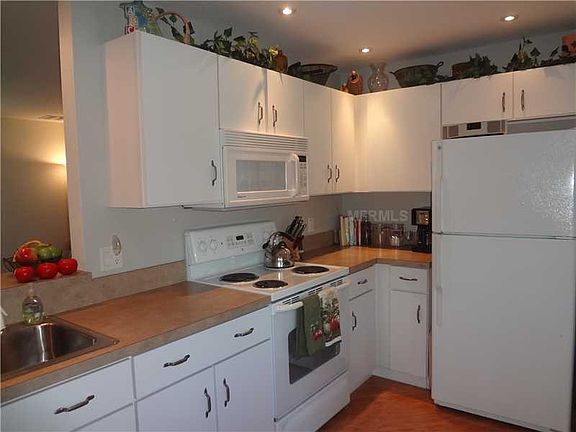 3rd image of 1817 Scarborough Trl