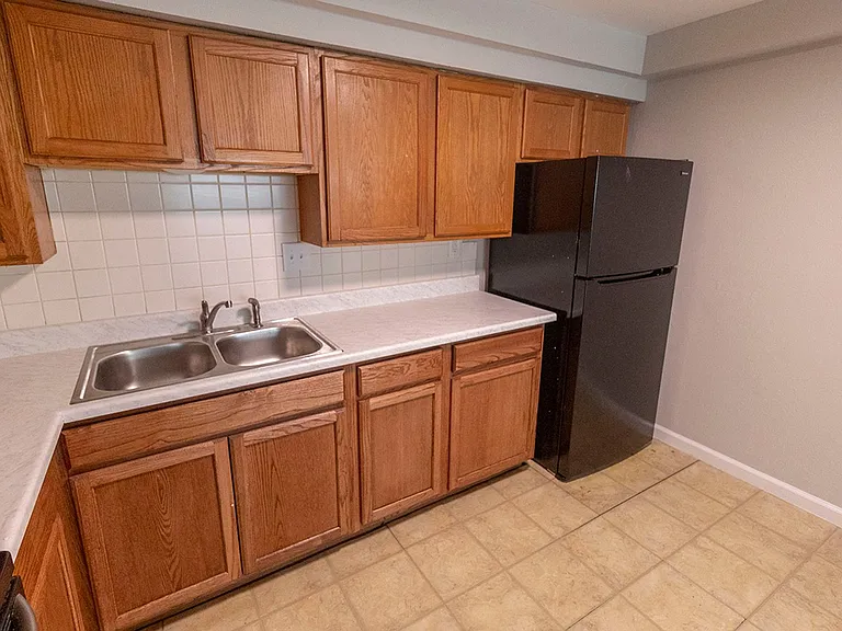 706 Demaret Dr #C — Photo 12