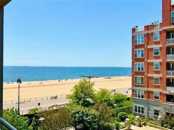 135 Oceana Dr E APT 4E, Brooklyn, NY 11235