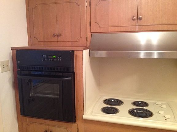 3rd image of 3805 Northwest Pkwy #Duplex