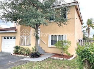 8454 SW 42nd Ct, Fort Lauderdale, FL 33328