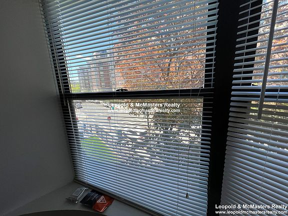 4th image of 107 Jersey St #6-7