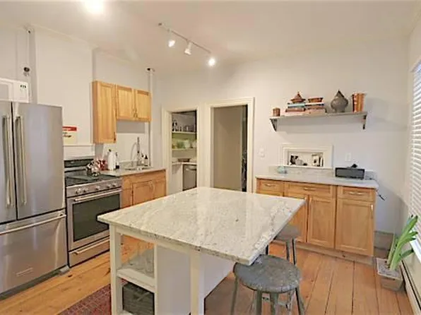 271 Brackett St #1, Portland, ME 04102