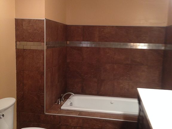 4th image of 1028 Upland Dr