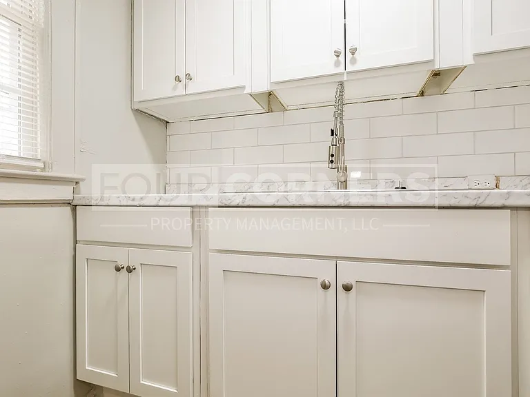 517 Willow Street — Photo 12