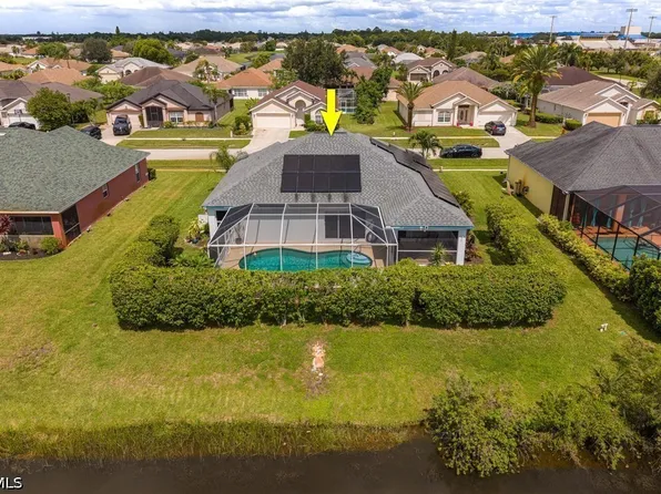 4676 Varsity Cir, Lehigh Acres, FL 33971
