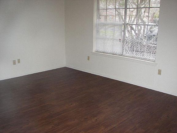 3rd image of 3105 Lodgepole Dr