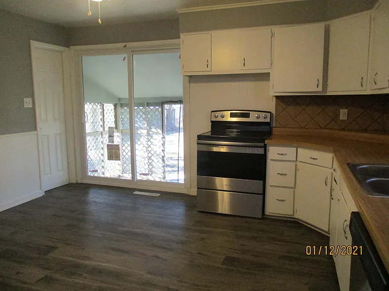 1828 S Valley St — Photo 7