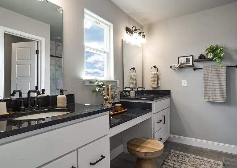 2121 Bluebonnet Ln — Photo 13