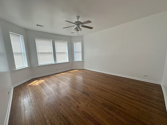 3rd image of 3600 W Flournoy St #11564667