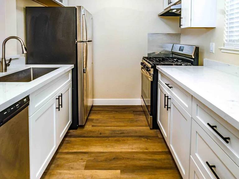 Mission Village Apartments — Photo 5
