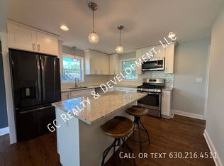 1615 McDaniel Ave, Evanston, IL 60201