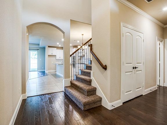 2nd image of 700 Ely Ct