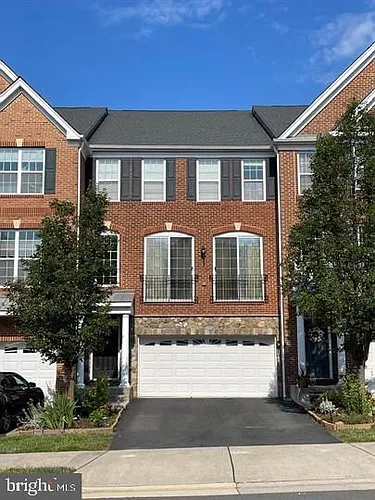 23247 Hanworth St Photo 1