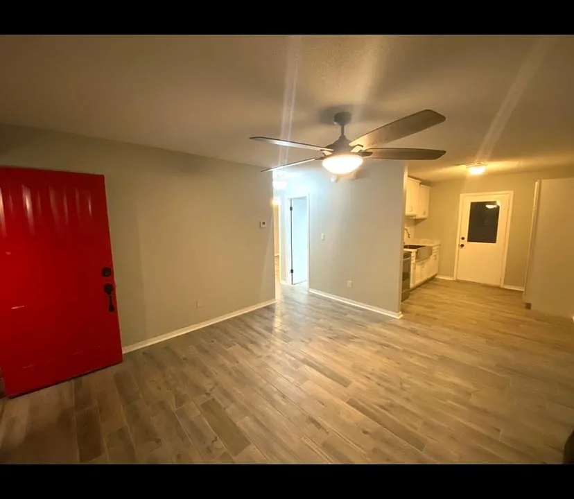 4272 Del Prado Cir