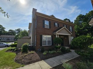 1073 Gamston Ln, Virginia Beach, VA 23455