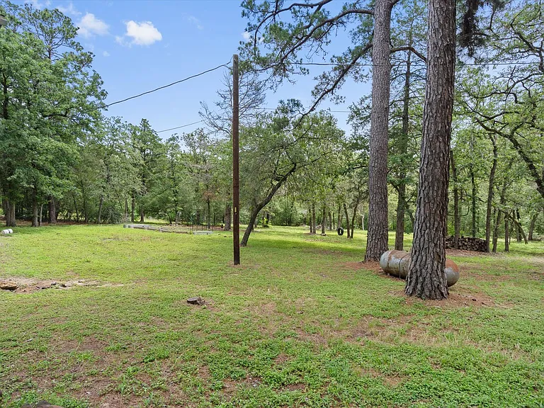 1014 FM 1441 — Photo 37