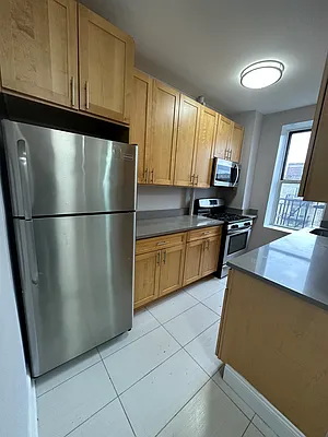 Rented by Beekman Street Realty | media 2