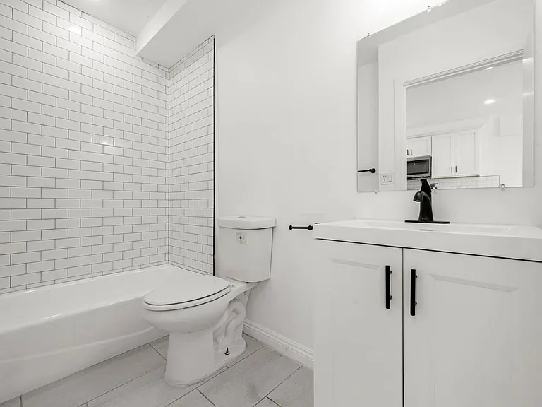 634 W 92nd St #20A — Photo 12