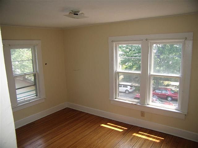 Building Photo 3