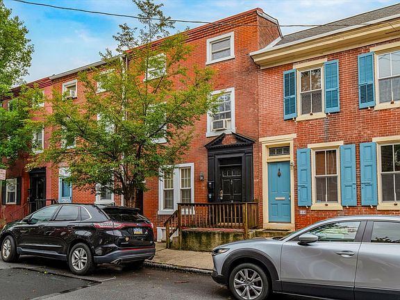 2nd image of 117 E Miner St APT A