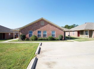 8813 Mansion Creek Cir, Tyler, TX 75707