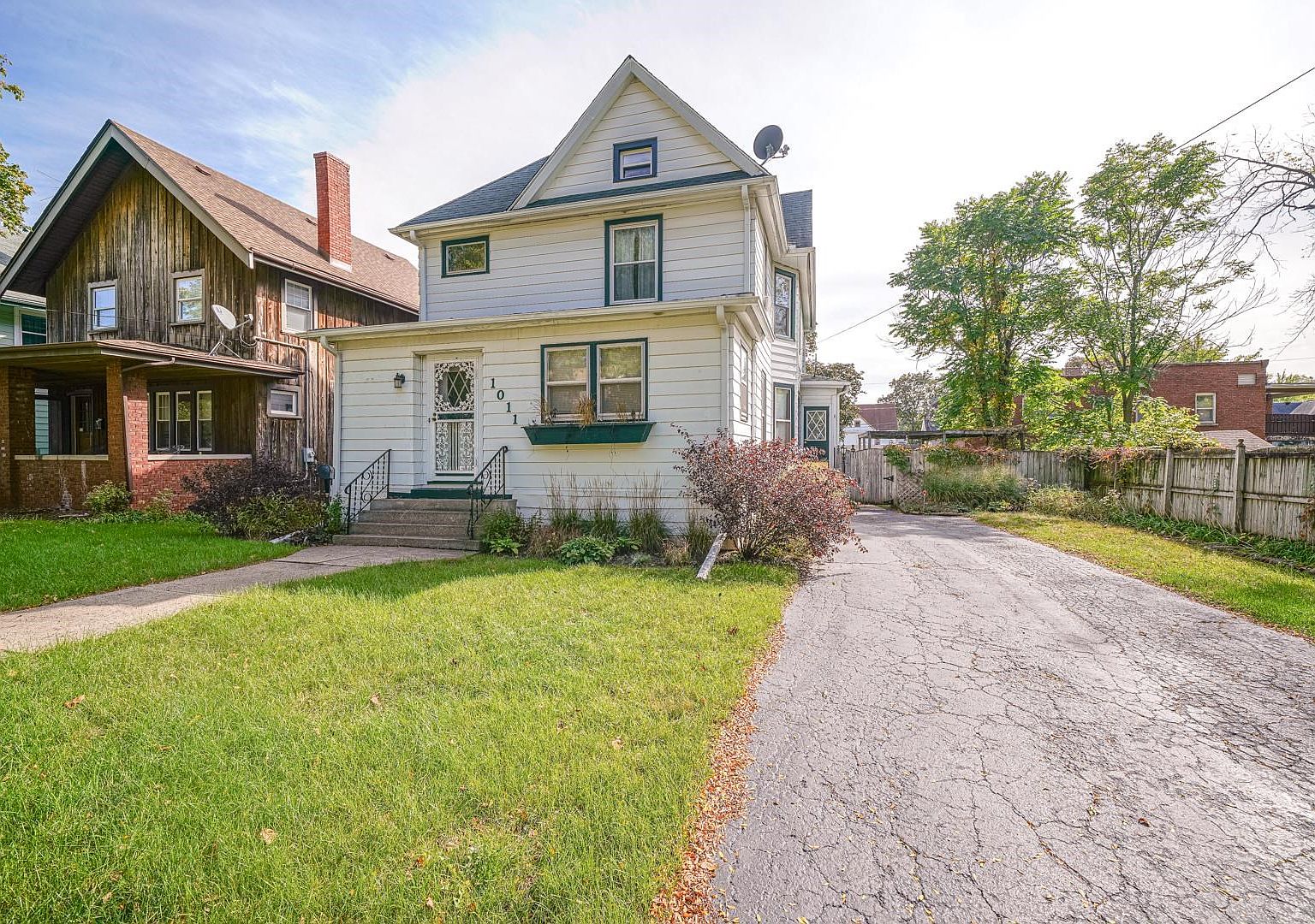 1011 Grant Ave, Rockford, IL 61103 Zillow