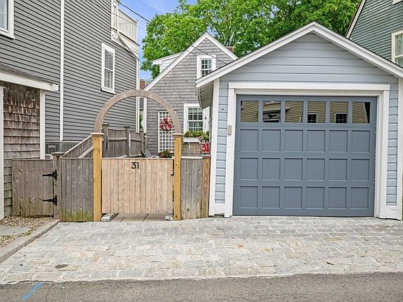 4th image of 31 Franklin St