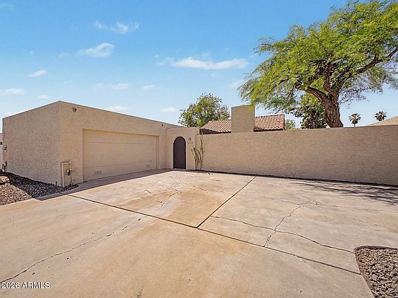 2nd image of 2119 E ALAMEDA Drive