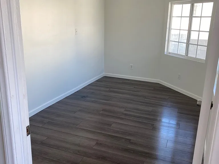 936 N Ditman Ave — Photo 10