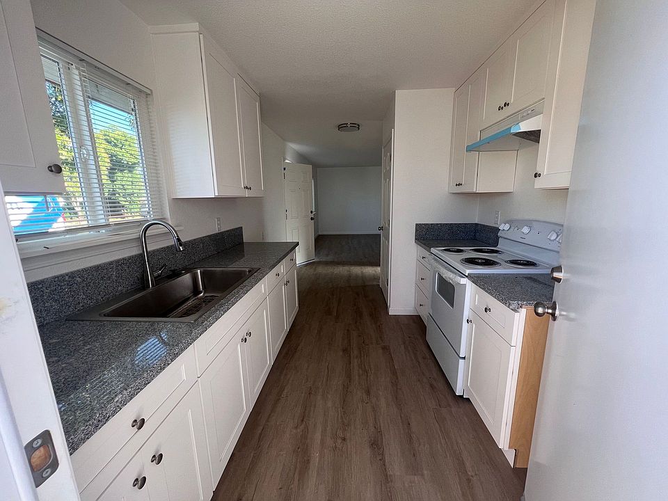 1st image of 456 B St #12