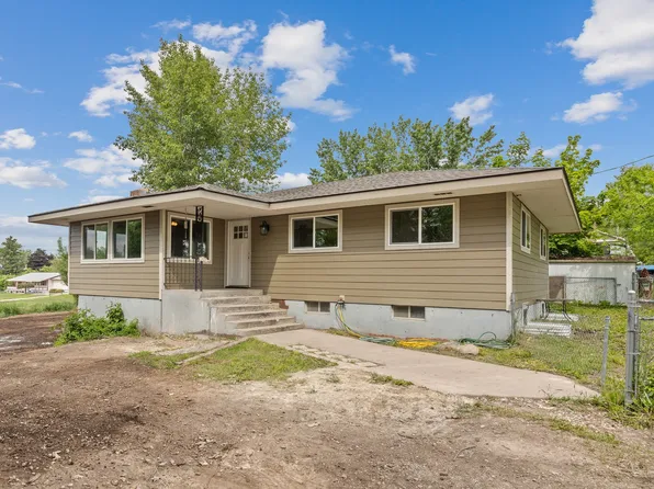 1207 13th Ave E, Polson, MT 59860