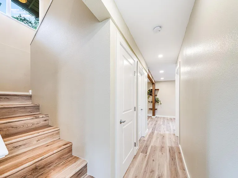 2465 Lamaku Pl — Photo 14