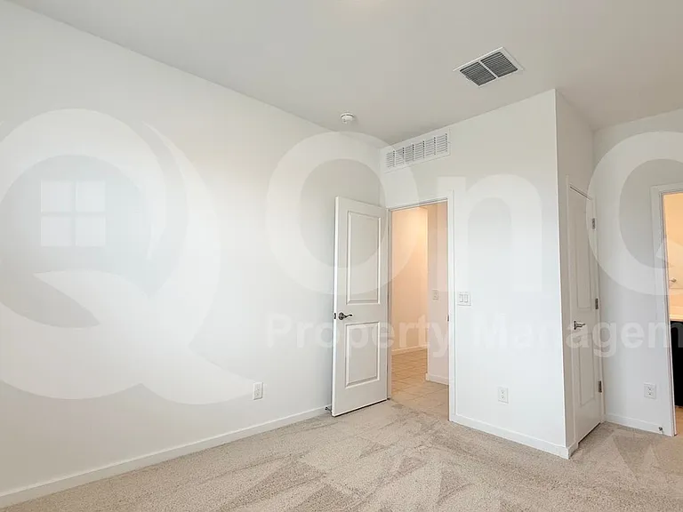 19973 W Rancho Dr — Photo 8