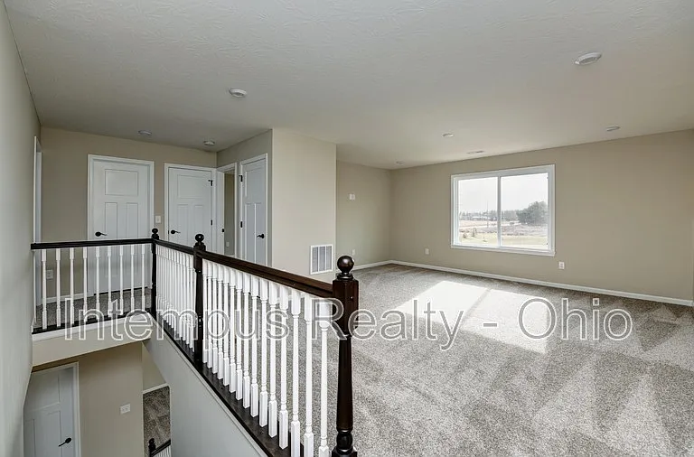 1003 Beehive Grv — Photo 16