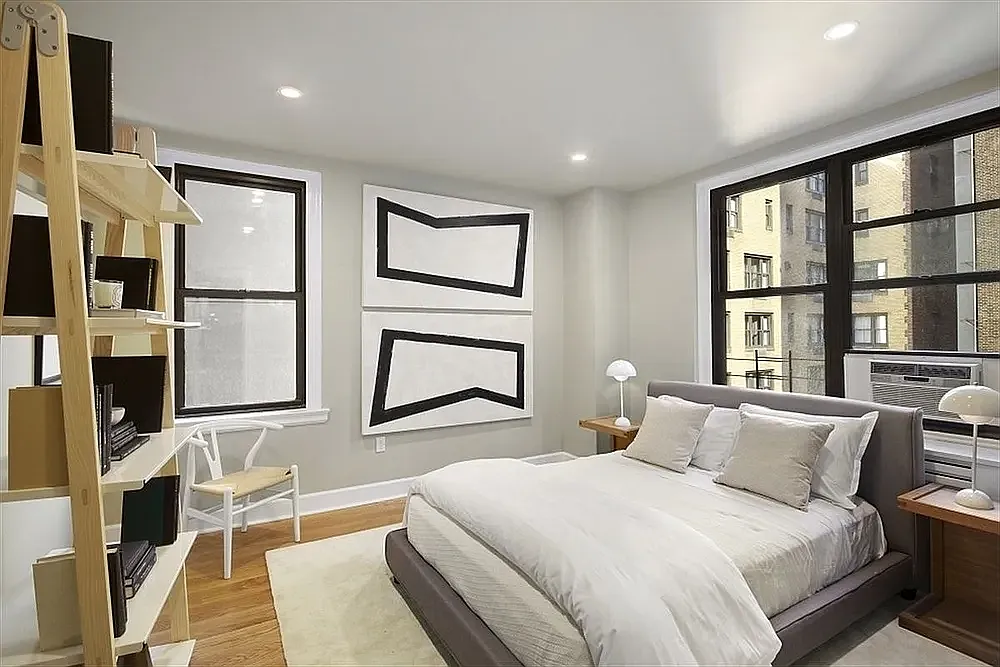 160 East 48th Street — Photo 2