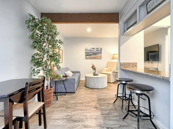 398 Highland Dr, Oxnard, CA 93035
