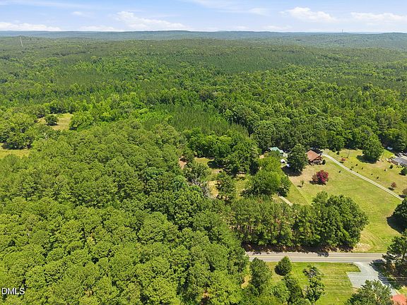 2nd image of 2185 Hanks Chapel Rd