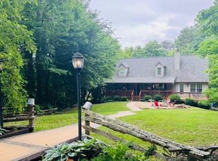 291 Twin Ln, Washburn, TN 37888