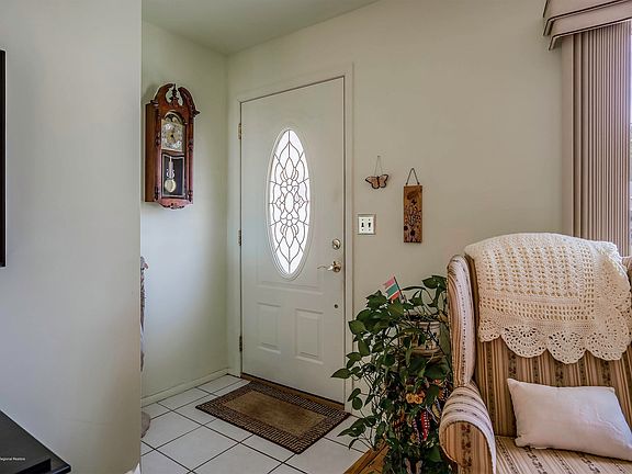 4th image of 64 Sheepshead Dr