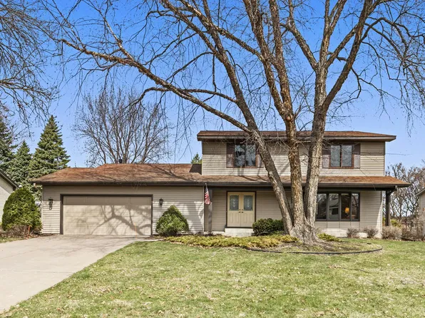 1181 Karth Lake Dr, Arden Hills, MN 55112