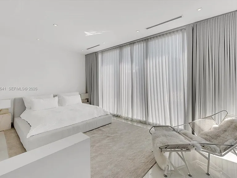 7830 Atlantic Way — Photo 16