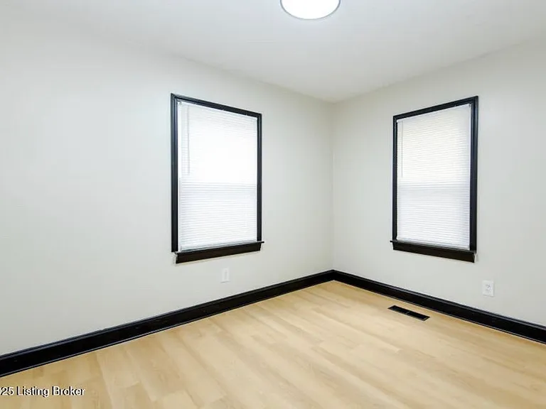 9203 Wilson Ave — Photo 12
