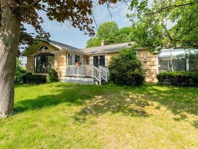 71 Hilltop St, Springfield, MA, 01128