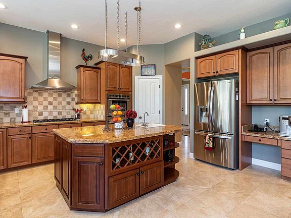 5th image of 2791 Pamela Pl
